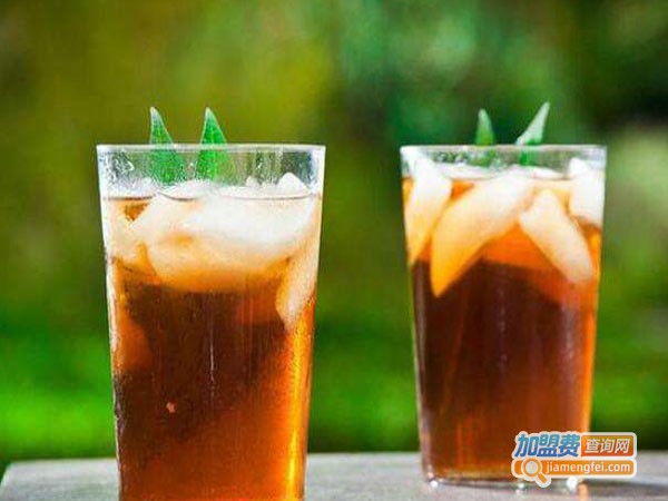 溢间茶港茶饮料加盟