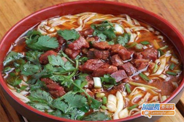 威风霸面牛肉面