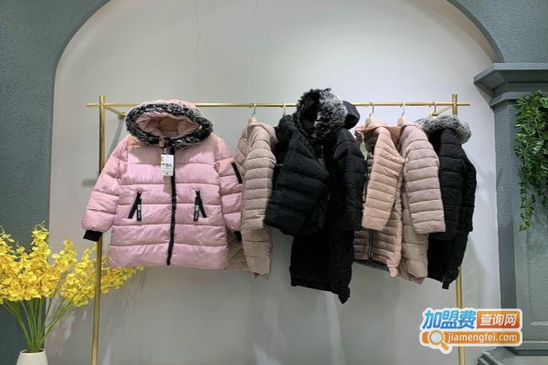 臣臣女装加盟费