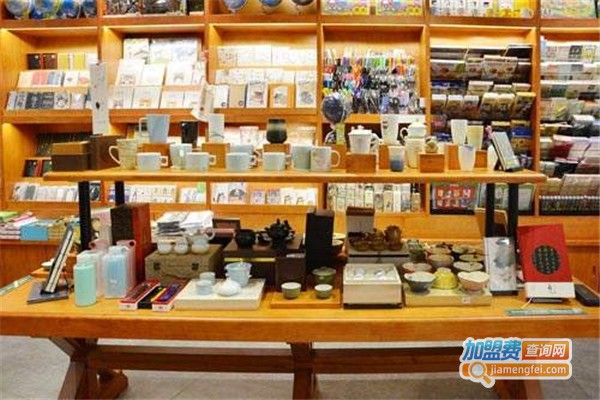 潮流风1-10元精品店加盟费