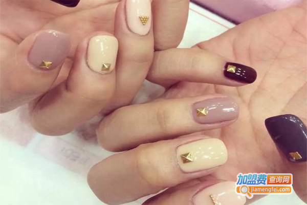 金夫人美甲化妆加盟费