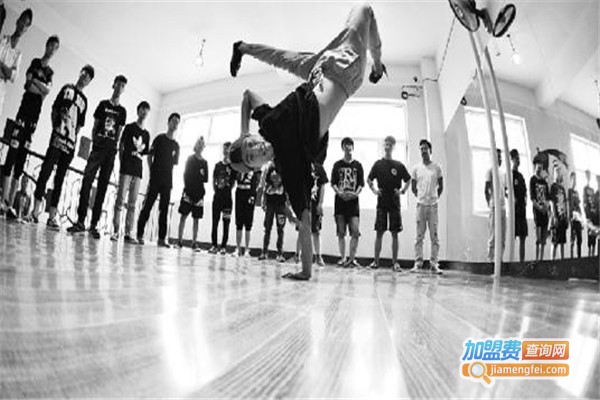 未来街舞艺术教育加盟费