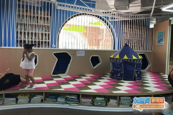 HI小孩儿童社交空间加盟门店