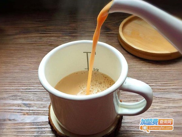8090奶茶店加盟多少钱