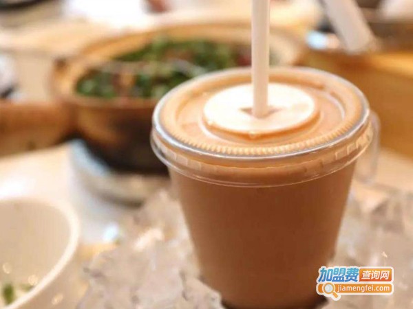 8090奶茶店加盟多少钱