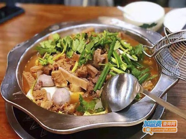 牛杂火锅店加盟费多少钱
