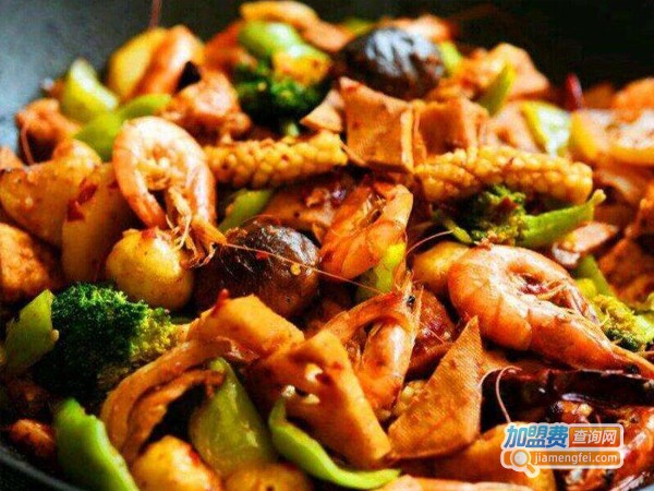 拿渡麻辣香锅店加盟费多少钱