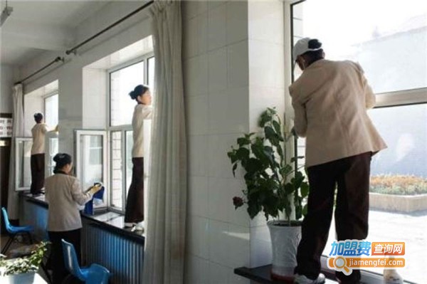 巴中家政