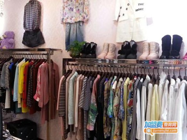 中年服装店加盟费