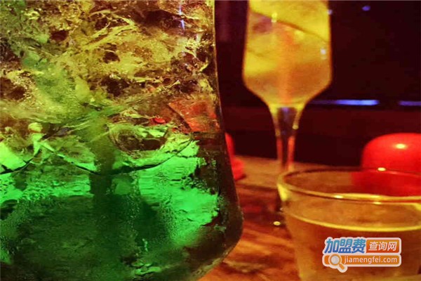 海雾里小酒馆加盟