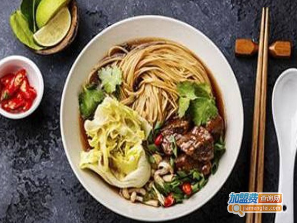 俏阿郎特色面馆加盟费