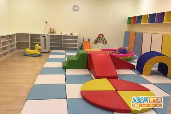 全日制幼托班加盟费