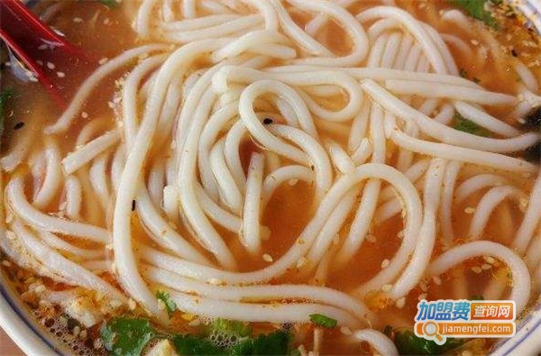 藕越酸汤米线加盟费