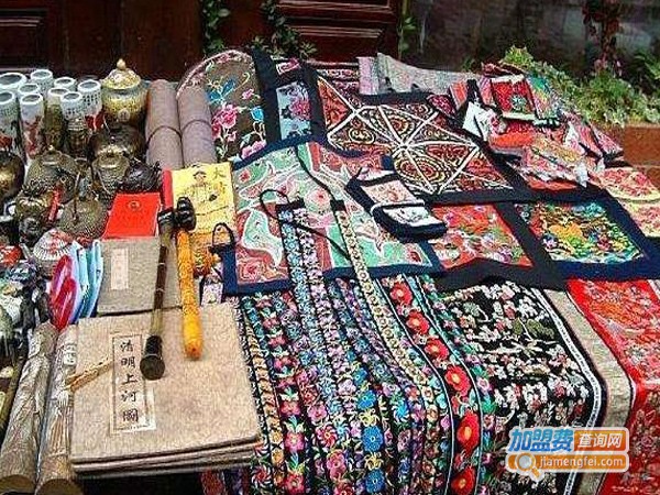 民族饰品店加盟费要多少？