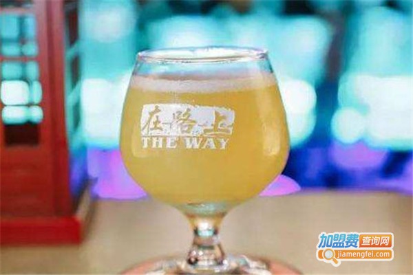 在路上奶茶店加盟费