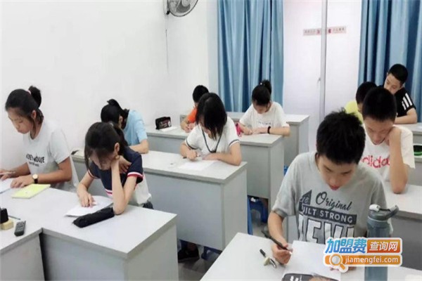阅读班加盟费