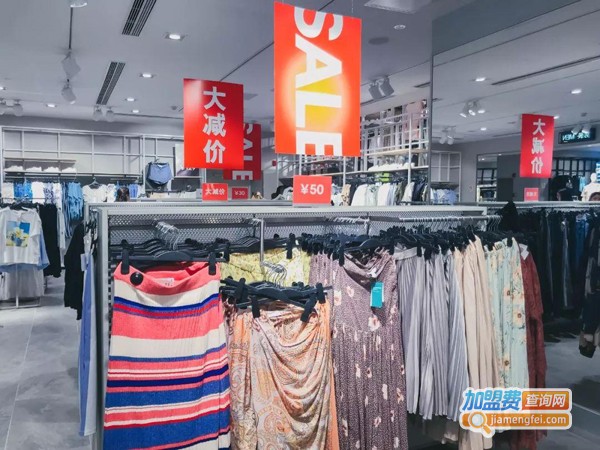 低价女装店加盟费