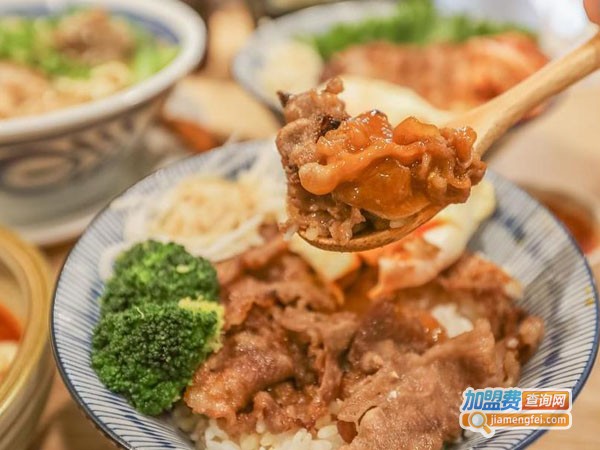 小牛町日式の酱汁烧肉饭加盟
