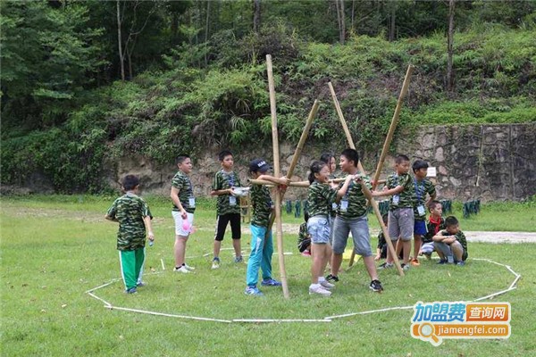 青少年拓展训练营加盟