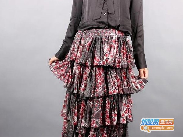 百搭靓点服饰加盟费
