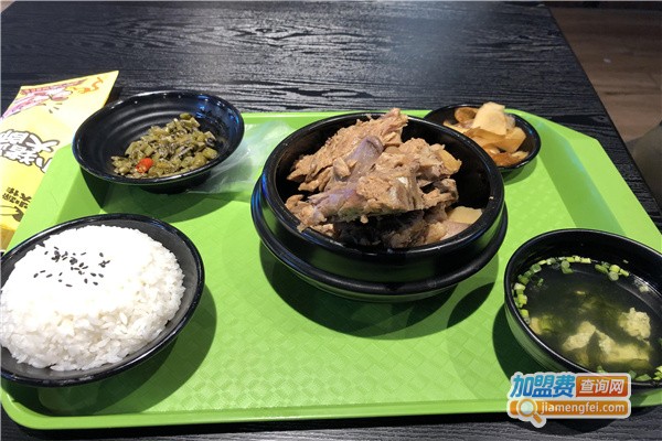 正宗骨头饭加盟