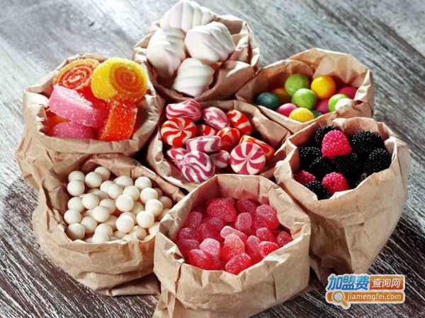 糖巢零食量贩加盟