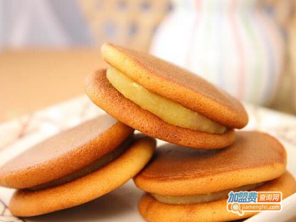 糖巢零食量贩加盟