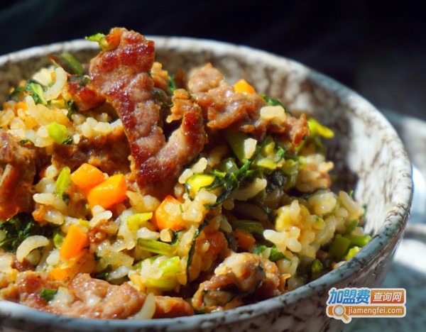 甲饭乙汤牛肉酱拌饭加盟