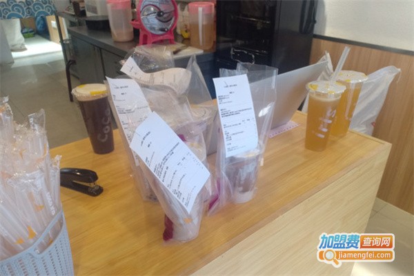 CoCo iris茶饮加盟