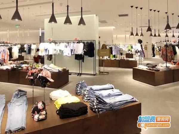快时尚品牌女装加盟费