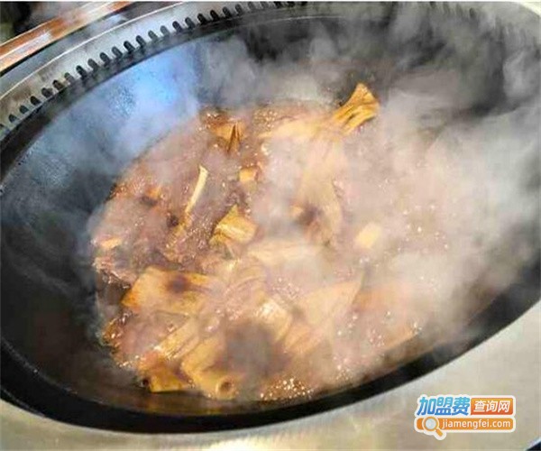 佰事晟渔村铁锅炖加盟费
