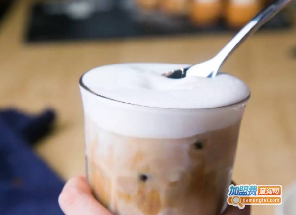 飞翔的牛奶茶加盟费
