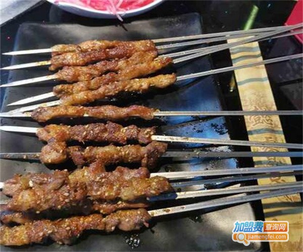 佰事晟渔村铁锅炖加盟费