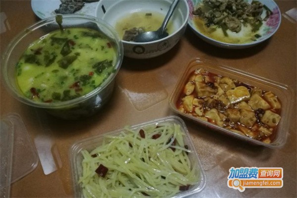 餐中堡加盟