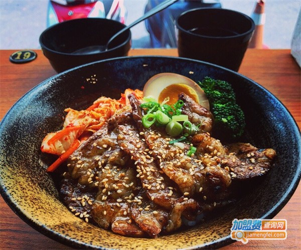 日式烧肉丼饭加盟费