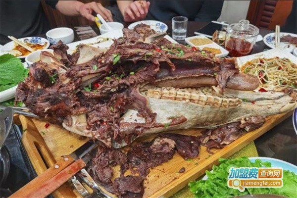 外婆驴肉香居家菜加盟