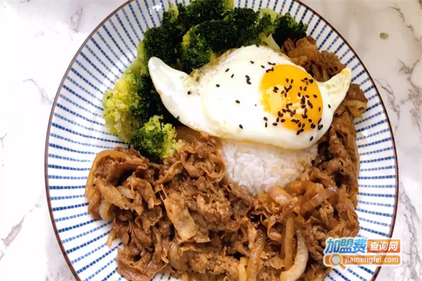 小胡椒麻肥牛饭加盟