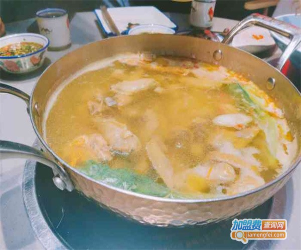 百鸟朝凤港式鸡煲火锅加盟费