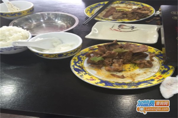 重庆鸡公煲烤鱼加盟
