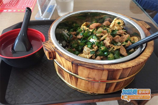 一碗湘木桶饭加盟