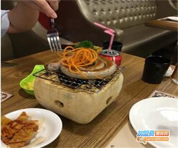 卓卓饭店加盟费