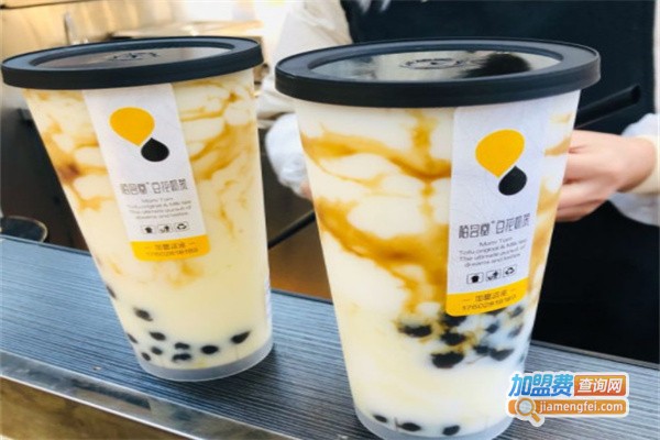 陌名堂鲜茶果饮加盟