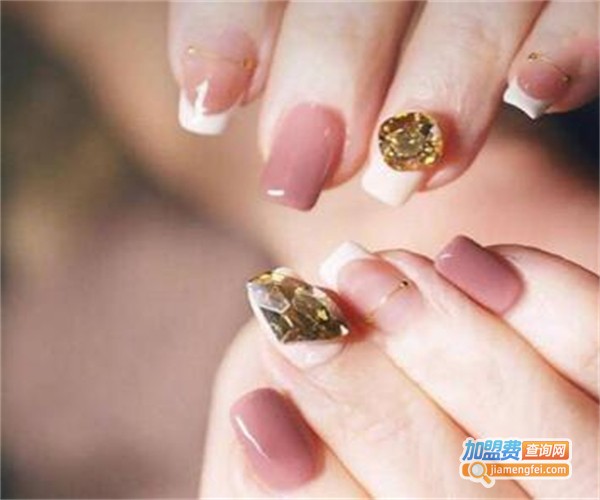 影天美甲加盟费