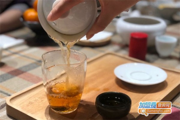 里间外茶加盟费