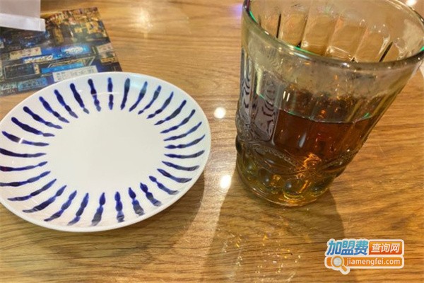 粤兴港式烧腊茶餐厅加盟