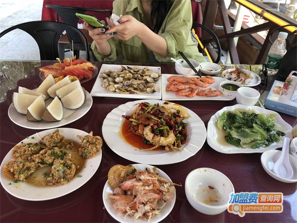 鑫佰鲜海鲜餐厅加盟费