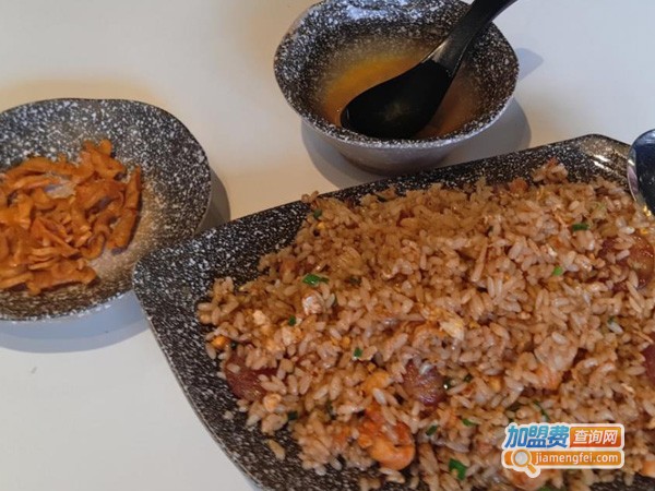 来不易海仙炒饭加盟费