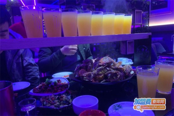 小瓦罐海鲜手把串加盟