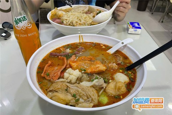 伊佳香麻辣烫加盟