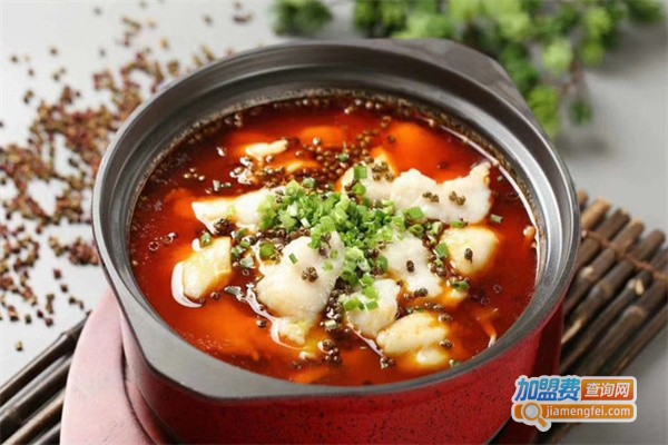 酸小哥石锅酸菜鱼加盟费